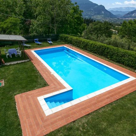 Belvilla By Oyo Villa Insieme San Valentino in Abruzzo Citeriore Esterno foto