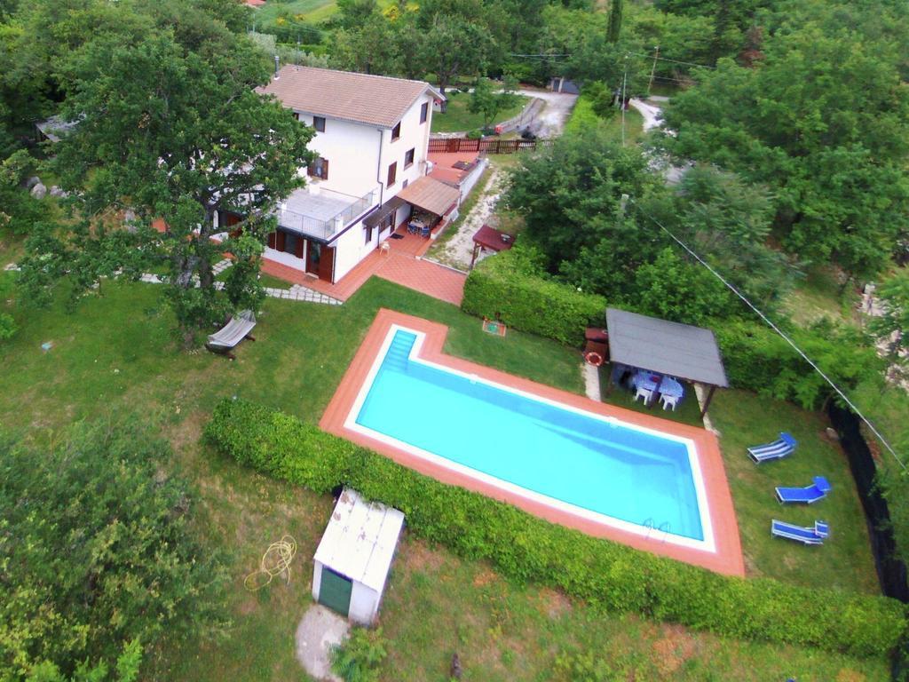 Belvilla By Oyo Villa Insieme San Valentino in Abruzzo Citeriore Esterno foto